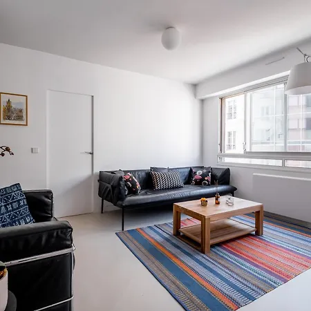 Veeve - A Residency In Minimalism Paris